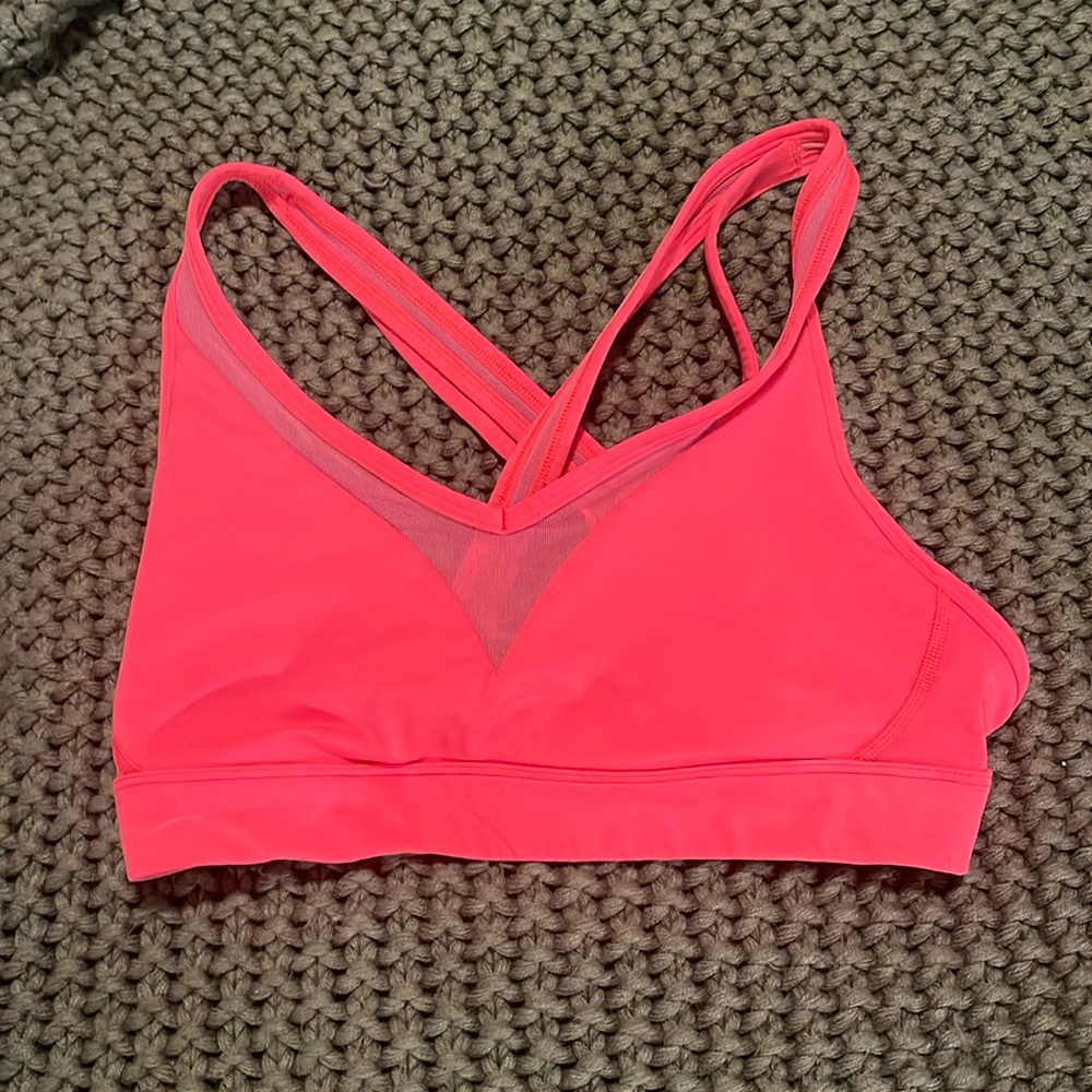 Pink lululemon sports bra